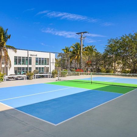 Naples Park Central Hotel エクステリア 写真