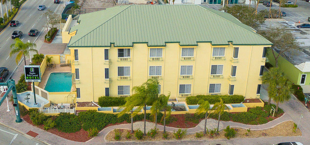 Naples Park Central Hotel エクステリア 写真